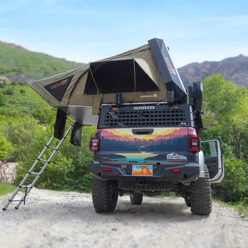 23zero-armadillo-a2-right-side-only-hard-shell-roof-top-tent-open-side-view-on-jeep-gladiator-with-ladder-in-nature