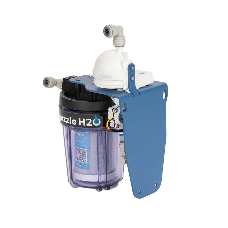 guzzle-h2o-stealth-5-rear-corner-view-on-white-background