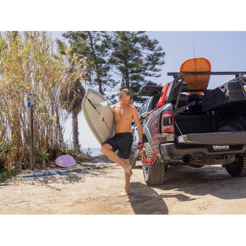 leitner-hydropod-acs-rack-shower-kit-water-tank-side-view-on-vehicle-with-person-at-the-beach