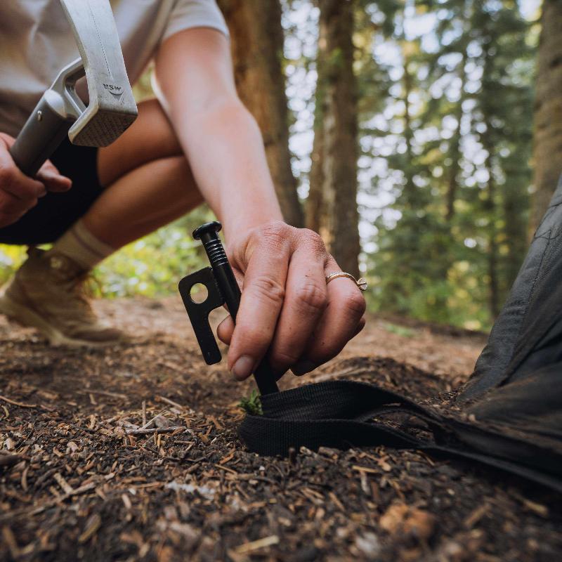 roam-drifter-tent-open-close-up-view-with-person-in-nature