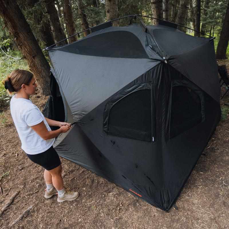 roam-drifter-tent-open-top-view-with-person-in-nature