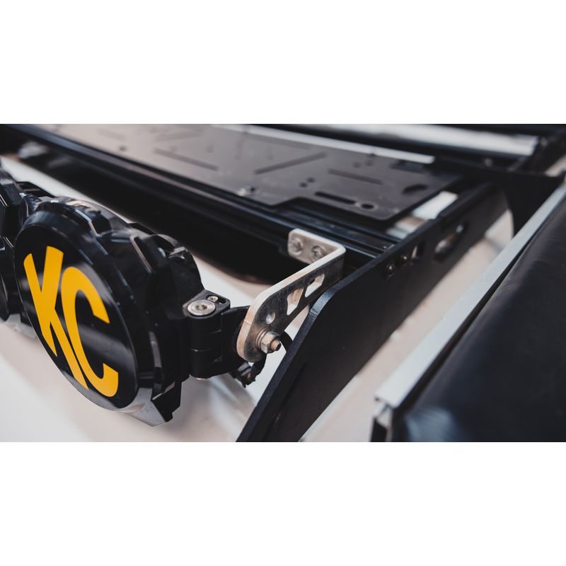 sherpa-kc-gravity-pro6-light-bar-mounts-front-corner-view-on-vehicle