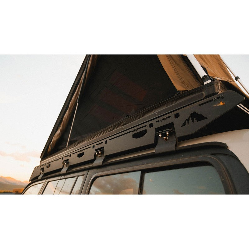 sherpa-la-sal-roof-rack-for-1990-1997-land-cruiser-80-series-close-up-view-with-rooftop-tent-in-nature